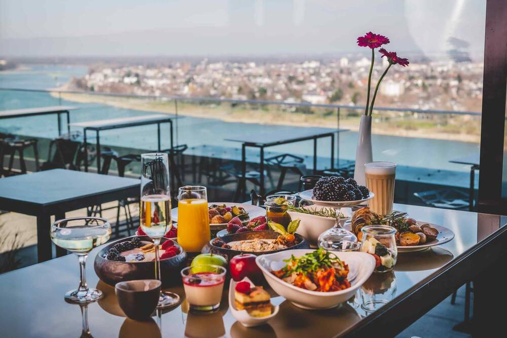 Sonntagsbrunch über den Dächern Bonns